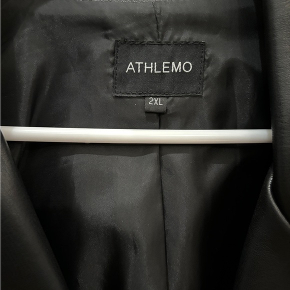 Women leather jacket - Picture 3 of 4